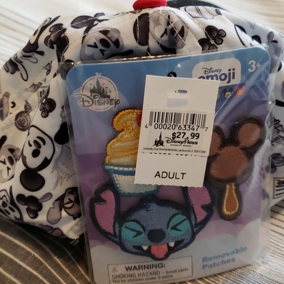 Disney Hat - Picture 2 of 3